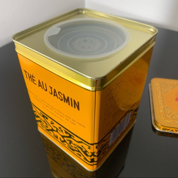 Tin with Golden Tones Beautiful Decor or Storage - Picture 16 of 16